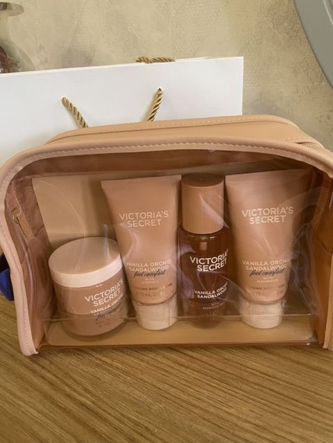 Kosmetik dəst, 4 məhsul, Yeni, Pulsuz çatdırılma — Bakı