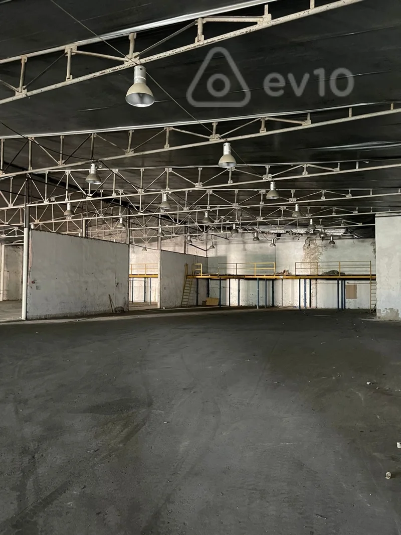Obyekt, 1300 m², Keşlə qəsəbəsi — kirayə — Əmlak, Bakı (5)