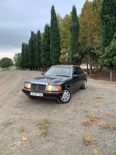 Mercedes 190, 2.0 L, 1991 il, 224 650 km — Samux