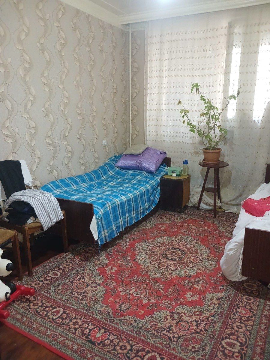 Satılır 2 otaqlı köhnə tikili 65 m² — Mənzil, Bakı
