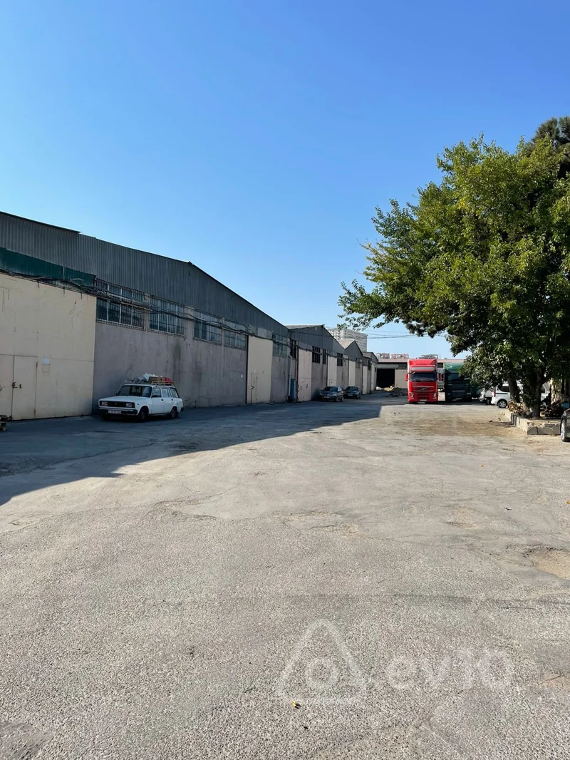 Obyekt, 1300 m², Keşlə qəsəbəsi — kirayə — Əmlak, Bakı (6)