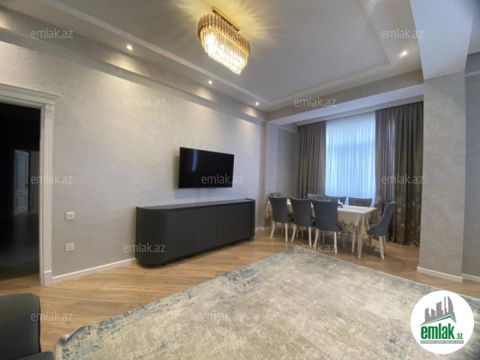 Satılır 3 otaqlı 120 m² köhnə tikili Xətai r