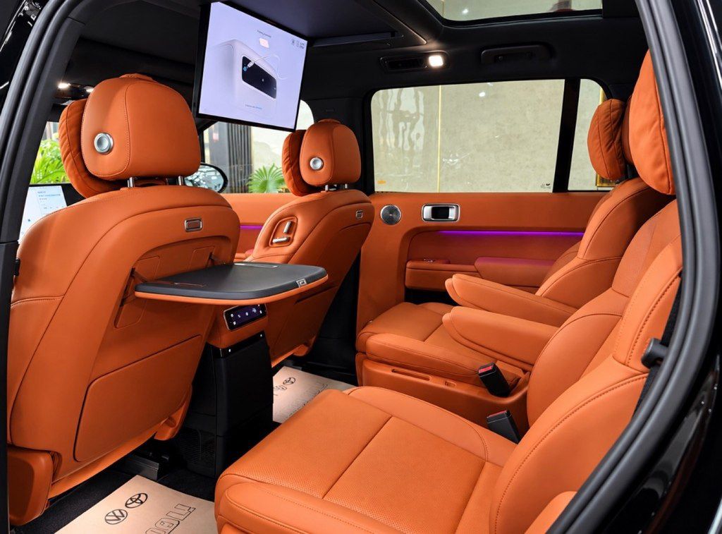 Li Auto L9, 1.5 L, 52.3 kWh, 2025 il, yeni — Avtomobillər, Bakı (7)