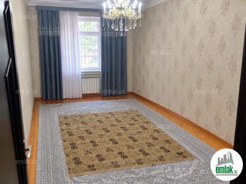 Satılır 3 otaqlı 70 m² köhnə tikili Azadlıq prospekti m