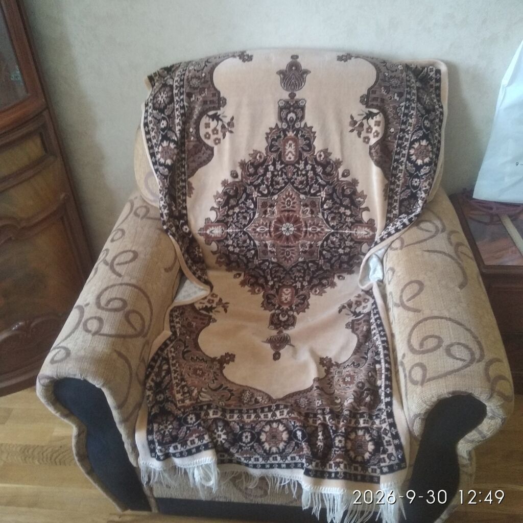 Klassik üslubda massiv ağac mebel dəsti - Rəng və material: Tünd qoz — Qonaq otağı üçün, Masazır (6)