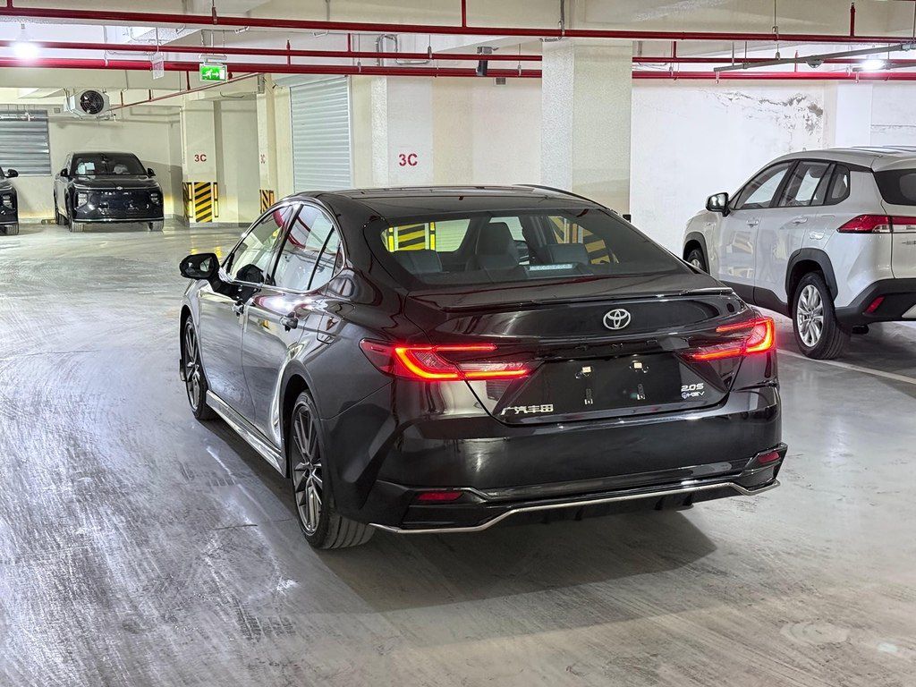 Toyota Camry, 2.0 L, 1 kWh, 2026 il, yeni — Avtomobillər, Bakı (6)
