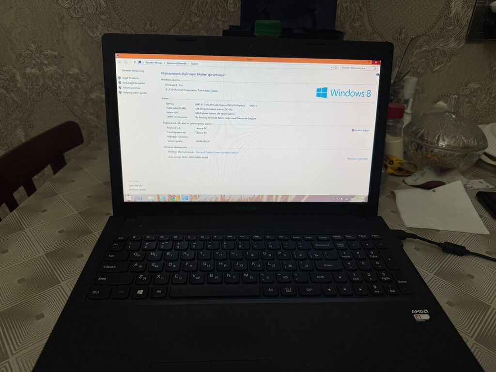 Normal vezyetde adaptrda taxili isliyir cixaranda sonur ya zeifliyir — Lenovo, Bakı (2)