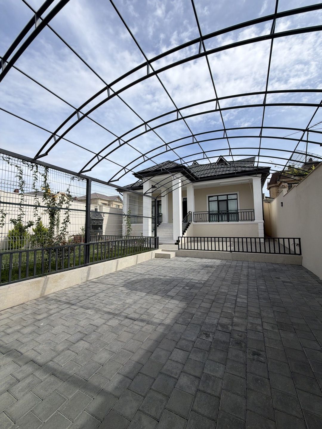 Satılır 3 otaqlı həyət evi/bağ evi 170 m² — Ev, villa, Bakı (2)