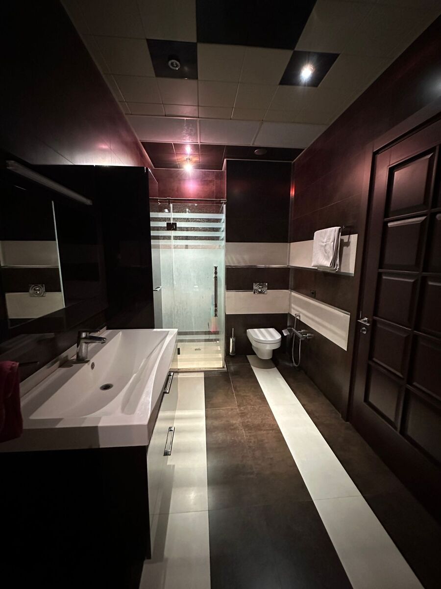İcarəyə verilir 3 otaqlı yeni tikili 160 m² — Mənzil, Bakı (9)