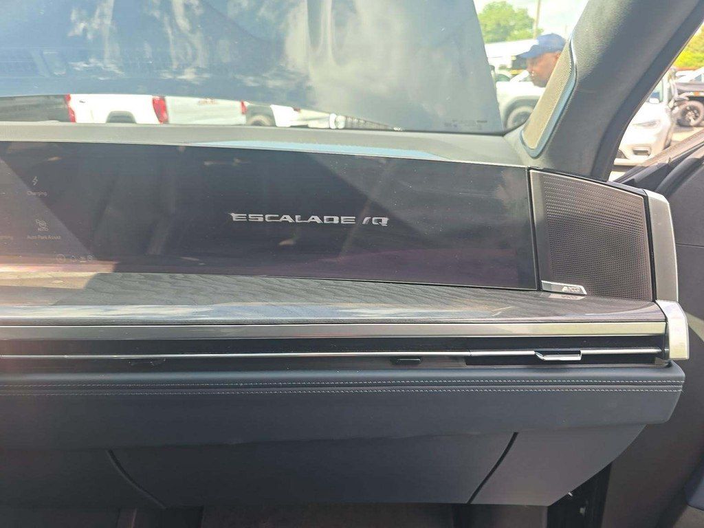 Cadillac Escalade iQ, 200 kWh, 2025 il, 11 652 km — Avtomobillər (10)
