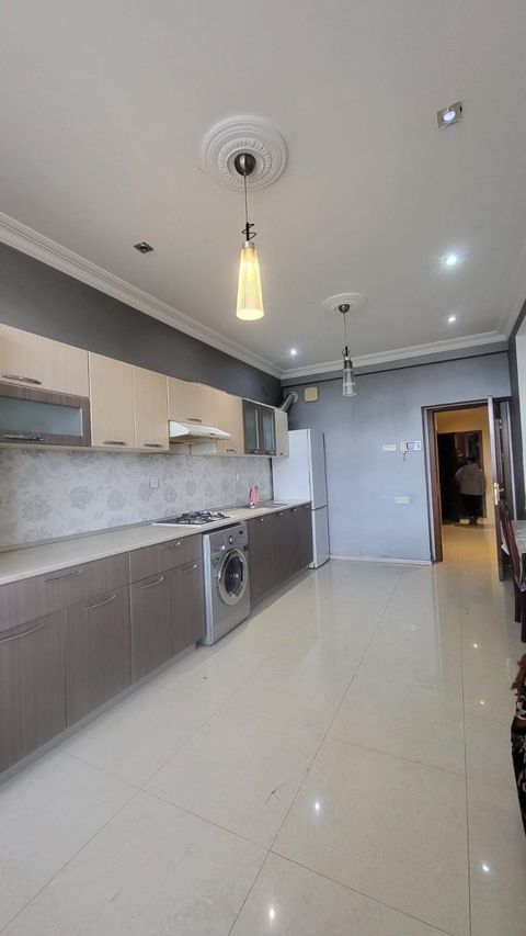 Satılır 3 otaqlı yeni tikili 121 m² — Bakı