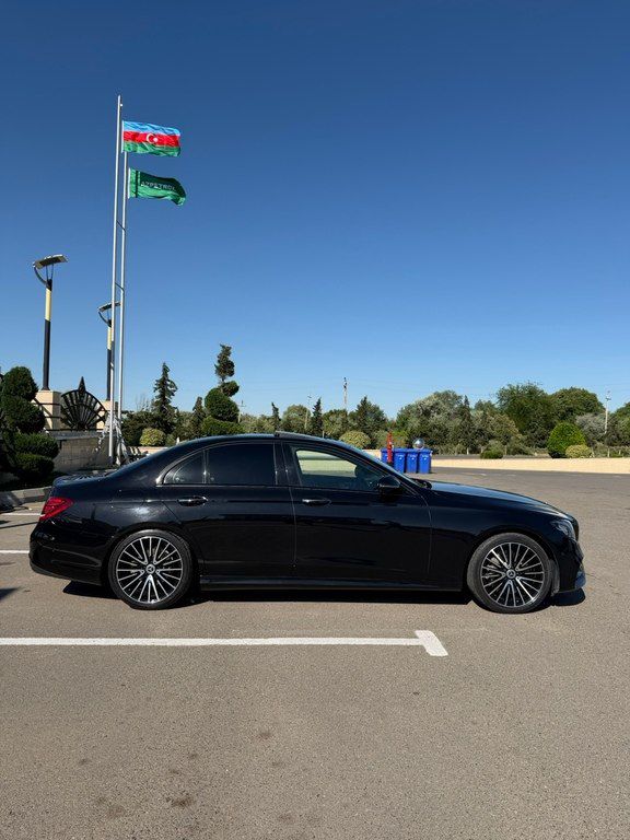 Mercedes E 300, 2.0 L, 2017 il, 170 000 km 77-QH-067 — Avtomobillər, Bakı (3)
