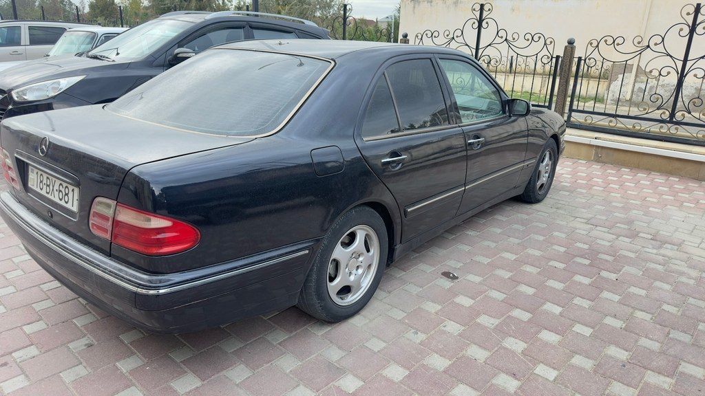 Mercedes E 200, 2.0 L, 2000 il, 257 000 km 18-BX-681 — Avtomobillər, Bakı (4)