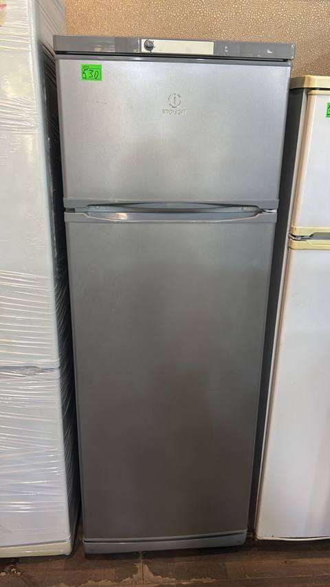 Indesit iki qapılı soyuducu - Rəng: metalik/silver - Üst kamerada — 630 ₼ · Digah · Soyuducular Indesit iki qapılı soyuducu - Rəng: metalik/silver - Üst kamerada — Digah