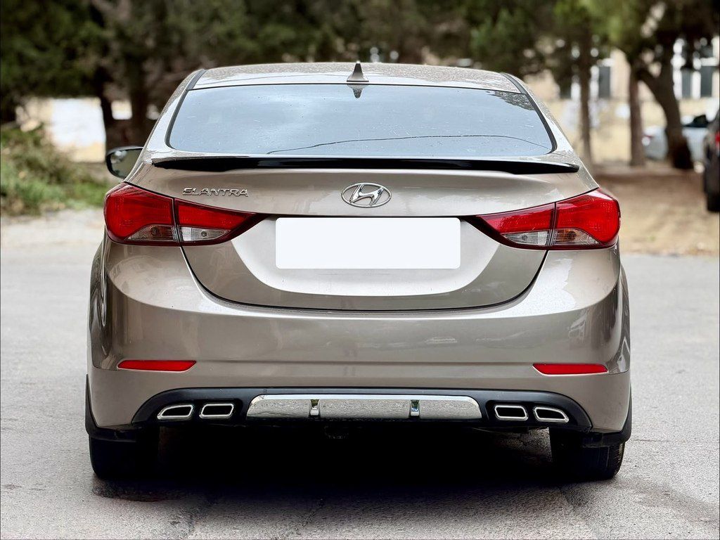 Hyundai Elantra, 1.8 L, 2015 il, 111 000 km — Avtomobillər, Bakı (4)
