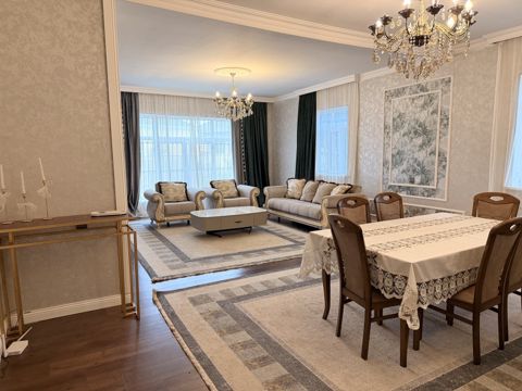 Satılır 4 otaqlı həyət evi/bağ evi 130 m² — Bakı