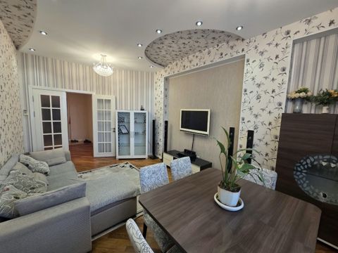 Satılır 3 otaqlı yeni tikili 80 m² — Bakı
