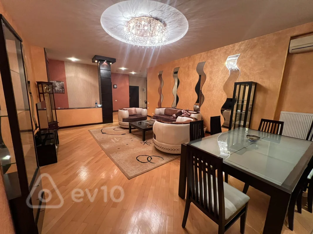 4 otaqlı mənzil, 140 m², Xocalı prospekti — kirayə — Bakı