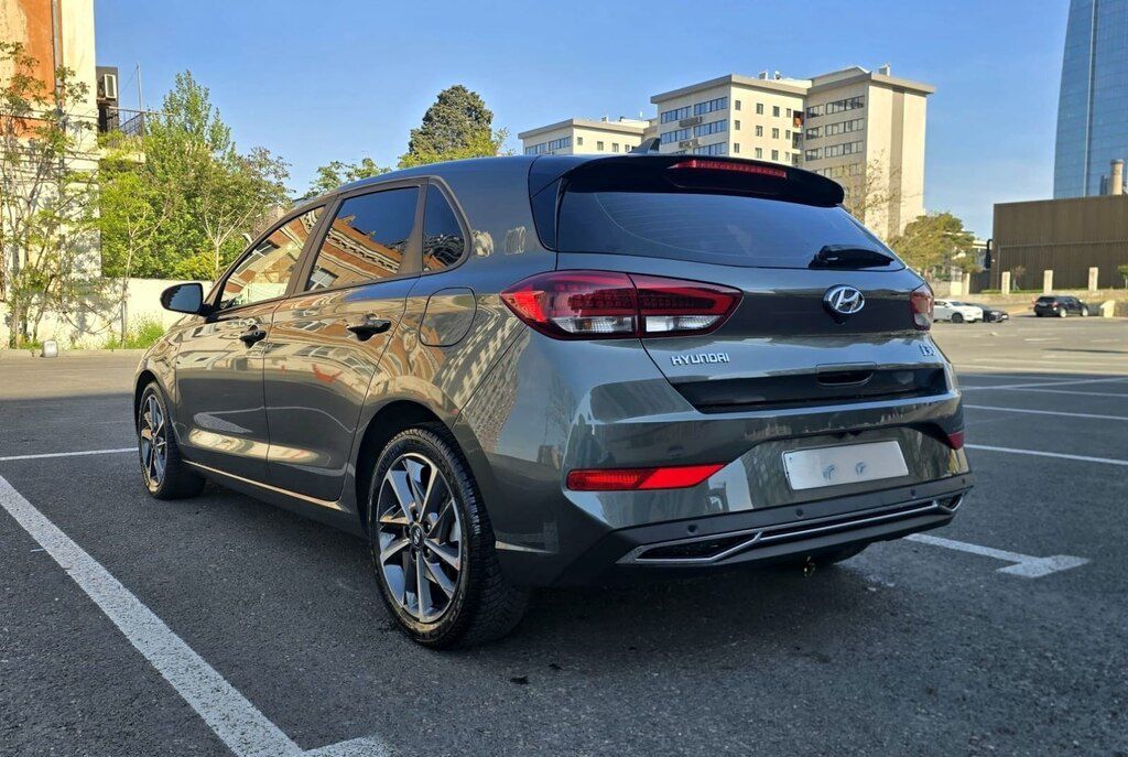 Hyundai i30, 1.0 L, 0.44 kWh, 2023 il, 38 000 km — Avtomobillər, Bakı (12)
