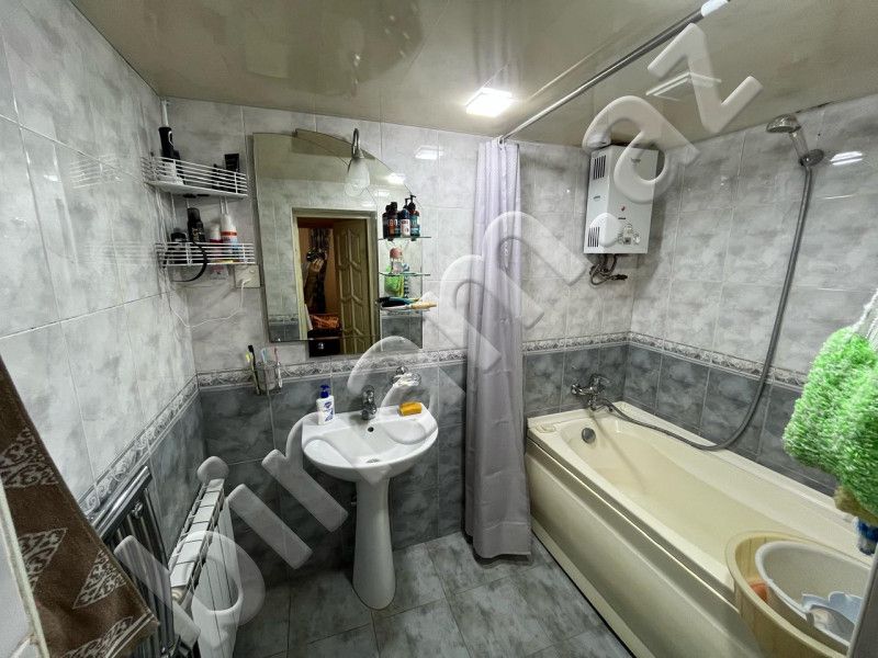3 otaqlı Köhnə tikili, Satış, Bakı, Yasamal, 20 yanvar — Mənzil, Bakı (7)
