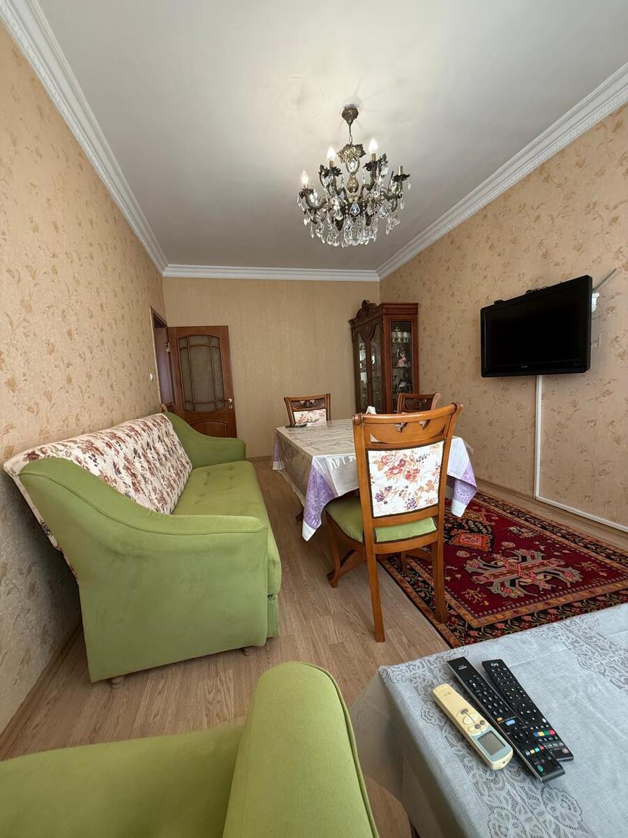 Satılır 4 otaqlı köhnə tikili 100 m² — Mənzil, Bakı (11)