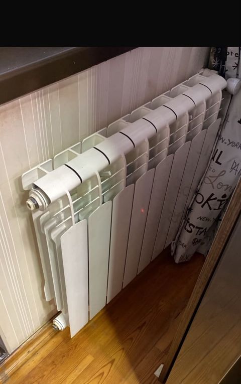 Radiator 1ed8seksiya 1ed10seksiya 1eded12seksiya 5azn bir seksiya — LEYLA — Radiatorlar
