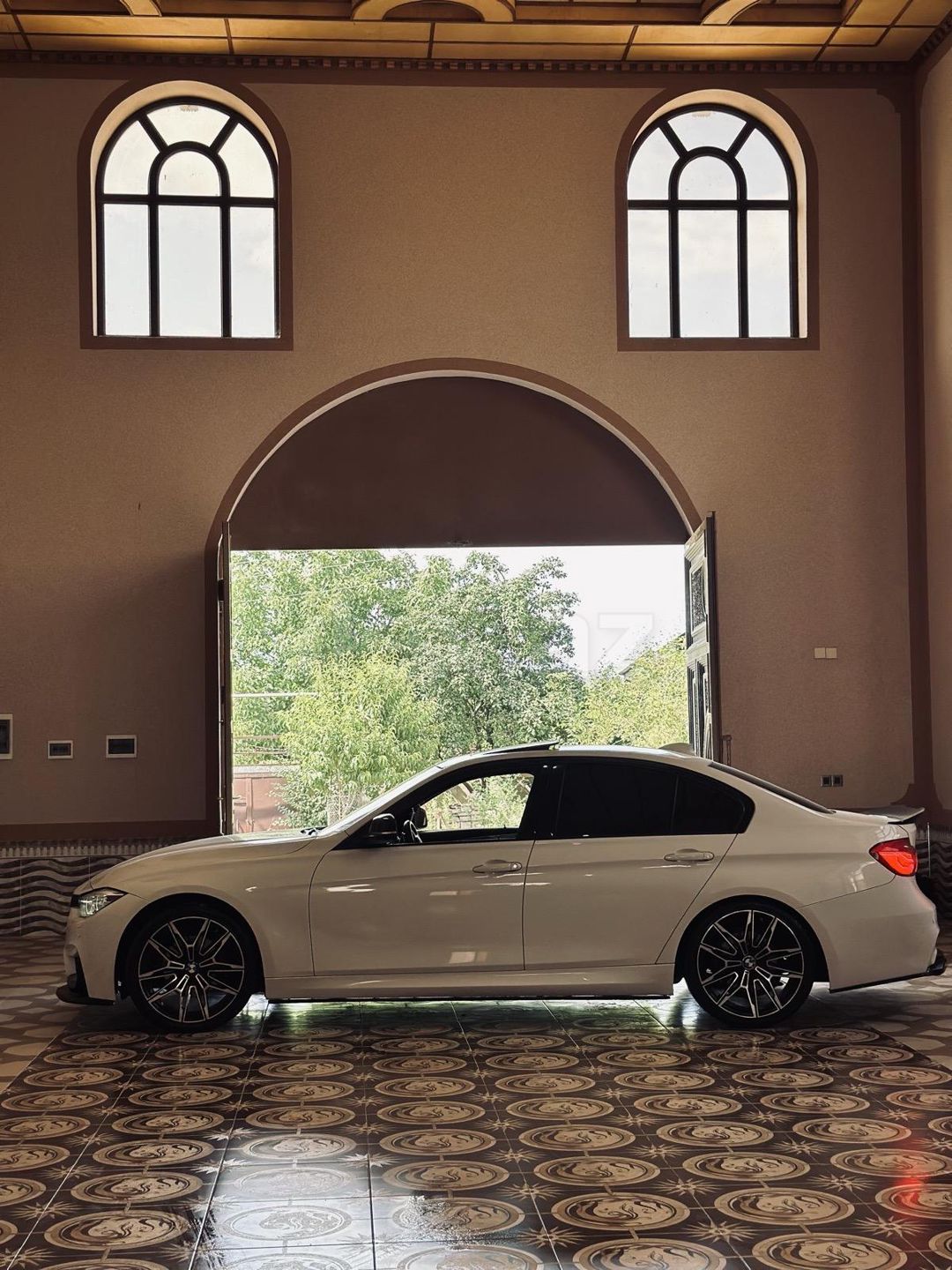 2016 BMW 330, 2.0 L, 2016, 166,000 km — Avtomobillər, Gədəbəy (8)