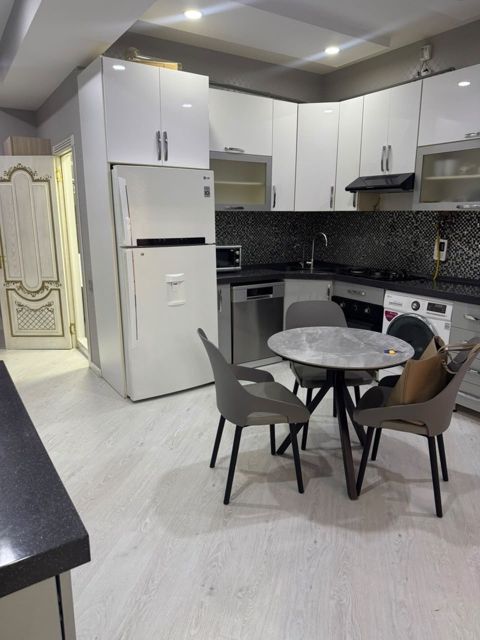 İcarəyə verilir 3 otaqlı yeni tikili 105 m² — Bakı