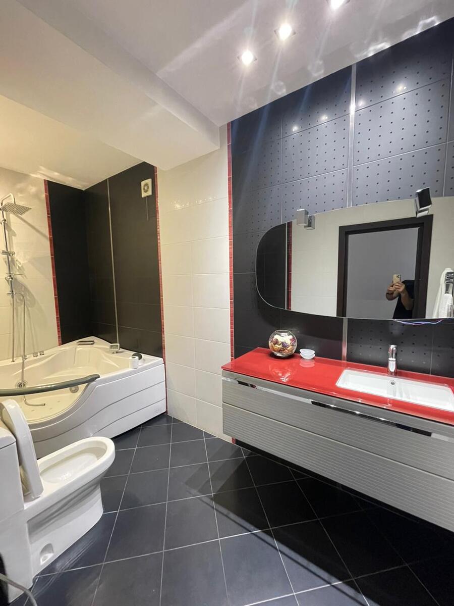 İcarəyə verilir 3 otaqlı yeni tikili 130 m² — Mənzil, Bakı (9)
