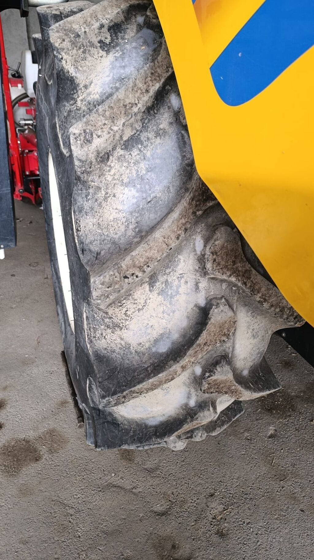 Borcu yoxdu şexsidi New Holland TC4.90 kombayn - Marka/model: New — Kombaynlar, Qax (5)