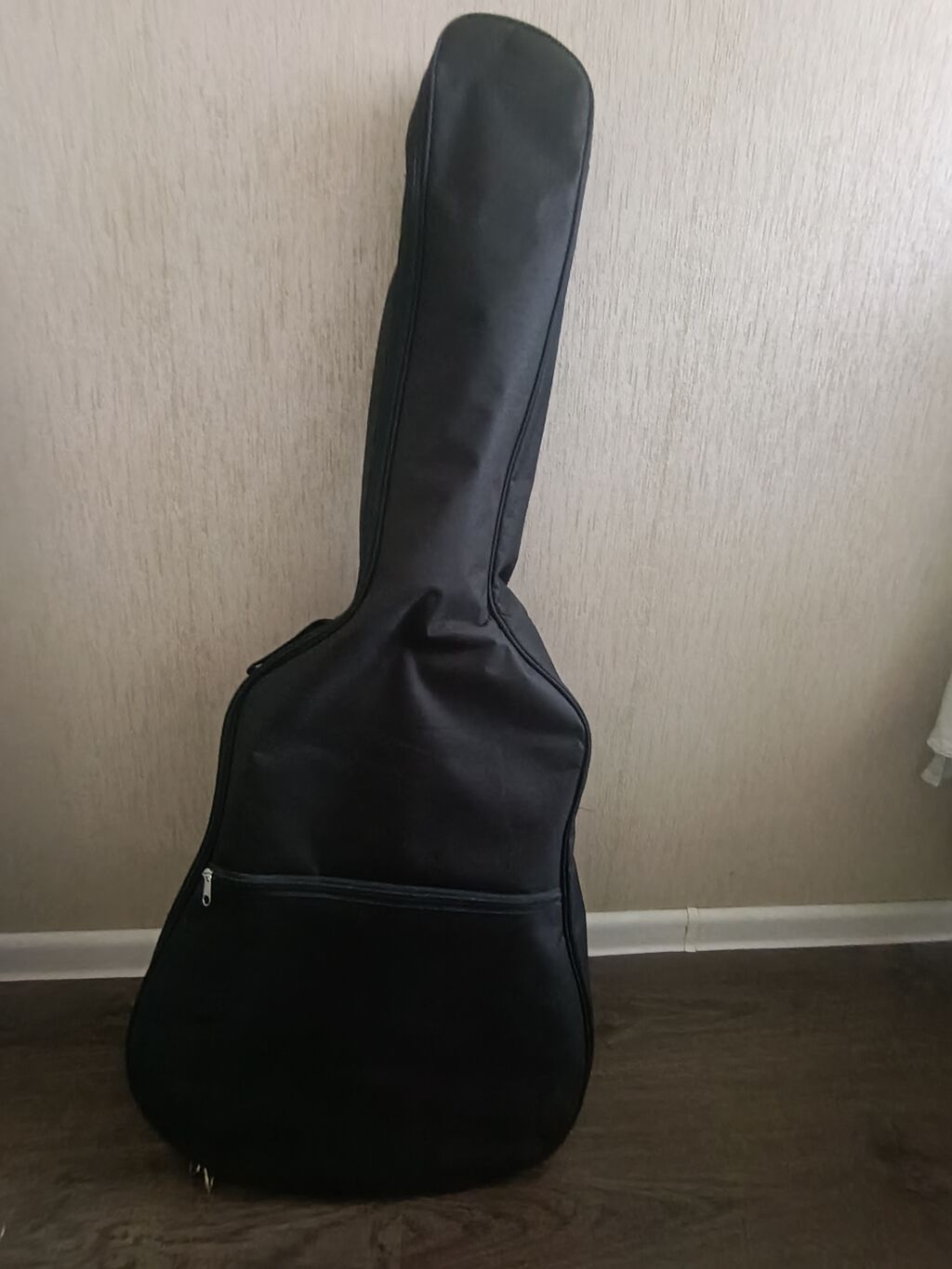 Klassik gitara, İşlənmiş, Ünvandan götürmə, Ödənişli çatdırılma — Gitarlar və digər simli alətlər, Saatlı