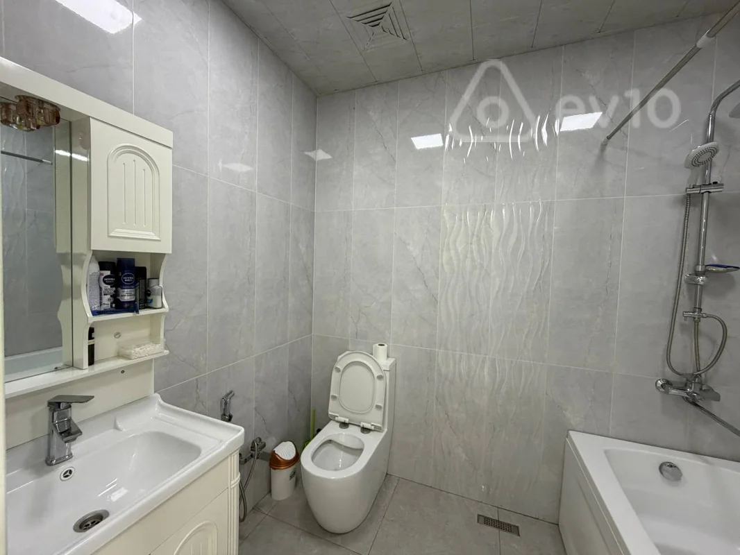 3 otaqlı mənzil, 110 m², H.Əliyev pr.32 — kirayə — Mənzil, Bakı (12)