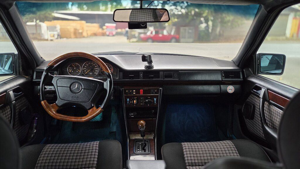 Mercedes 220 E, 2.2 L, 1993 il, 300 000 km — Avtomobillər, Lənkəran (10)