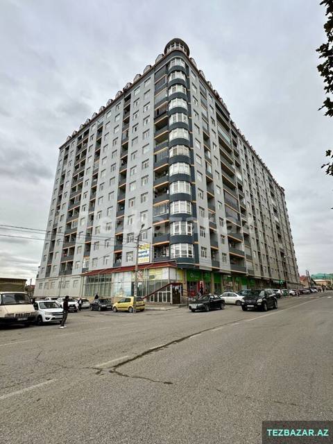 Masazır Qəsr kompleksi əla təmirli mənzil satılır — Ramin — Apartment