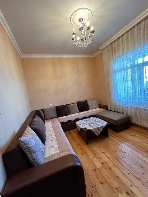 Satılır 5 otaqlı həyət evi/bağ evi 100 m² — Bakı