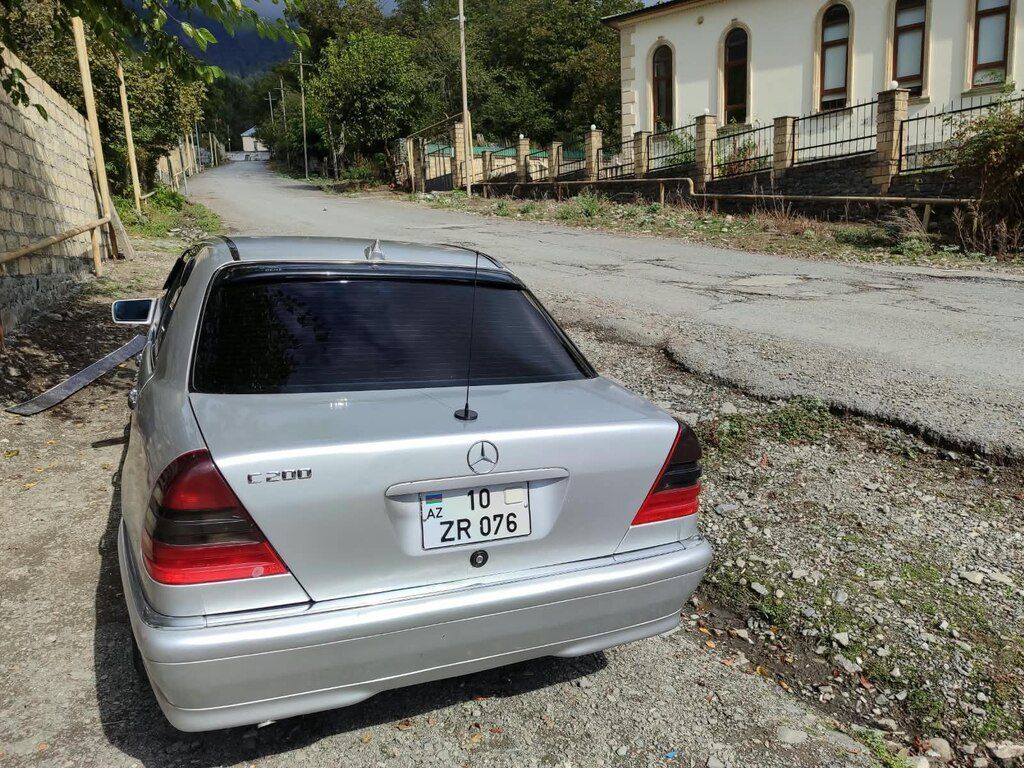 Mercedes C 220, 2.2 L, 1995 il, 357 456 km 10-ZR-076 — Avtomobillər, Qəbələ (2)