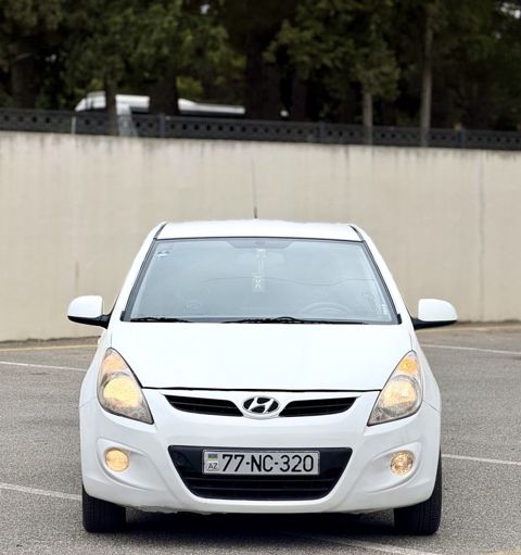 Hyundai i20, 1.4 L, 2011 il, 214 441 km — Sumqayıt
