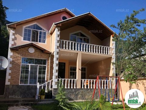 İcarəyə verilir 6 otaqlı 120 m² həyət evi Qax