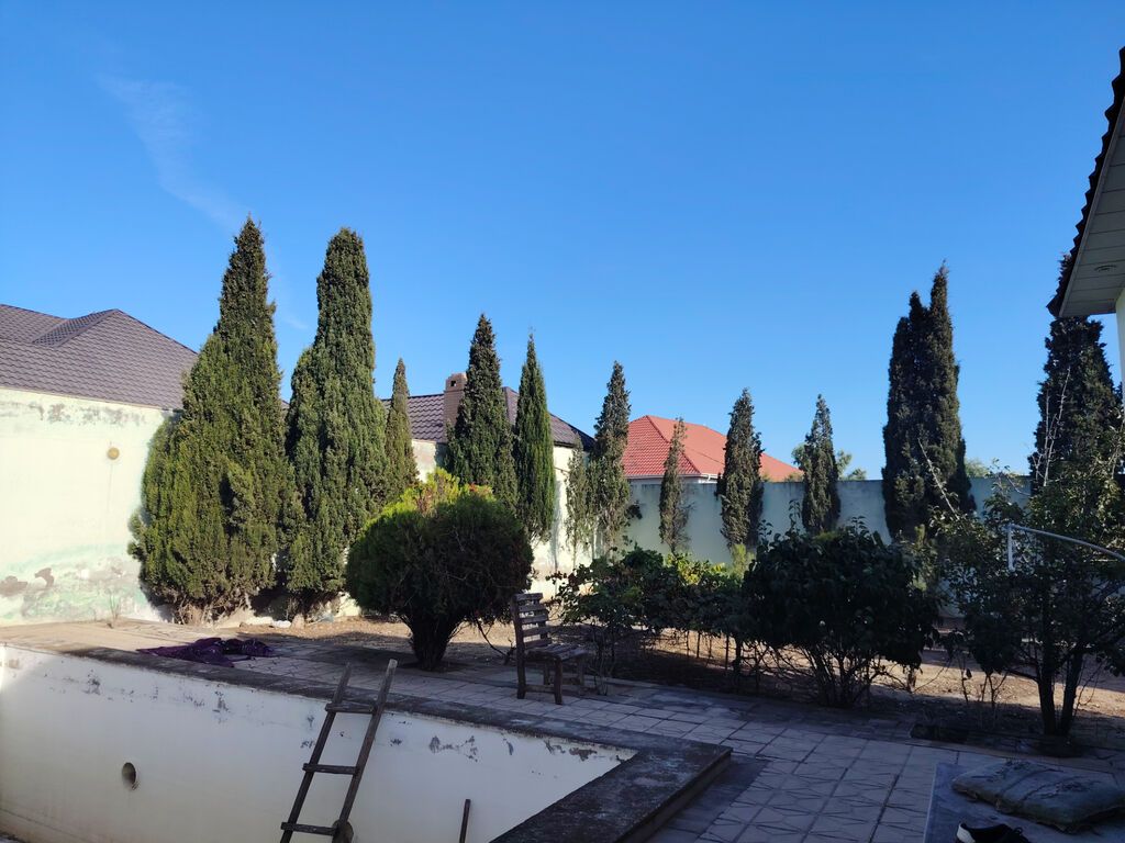Şüvəlan Bravo yolunun üstündə bağ evi satılır. Obyekti var. Yol qırağı — Ev, villa, Bakı (6)