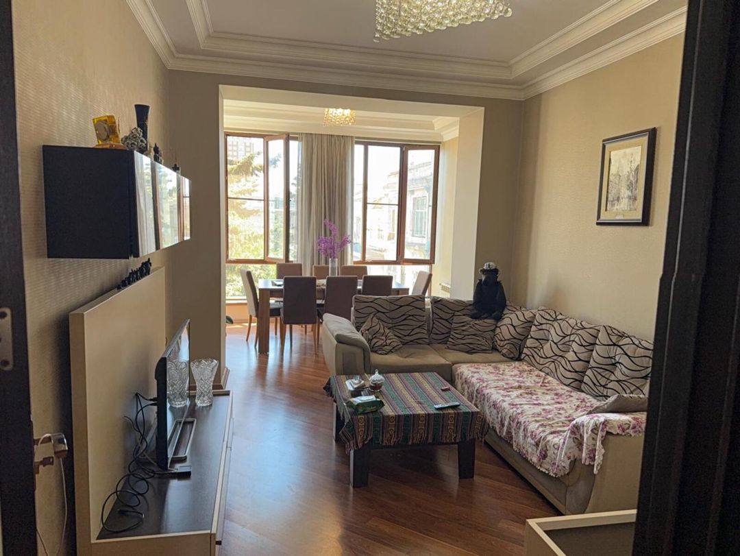Satılır 3 otaqlı köhnə tikili 90 m² — Mənzil, Bakı (2)