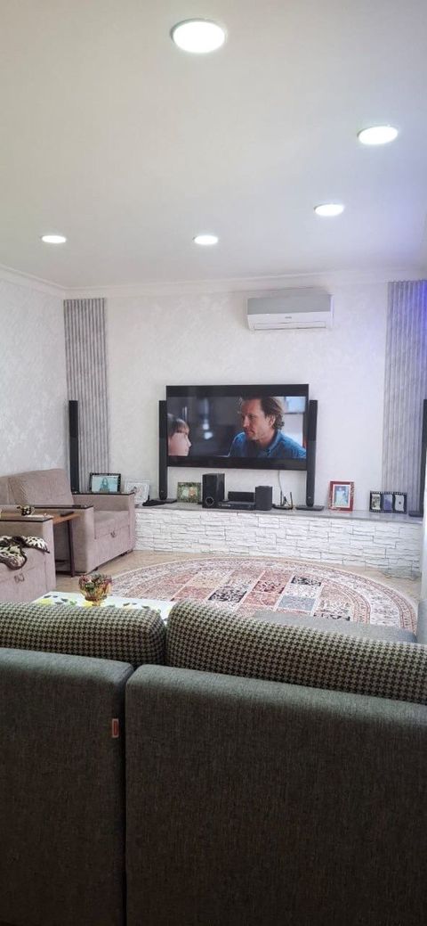 Satılır 5 otaqlı həyət evi/bağ evi 140 m² — Bakı