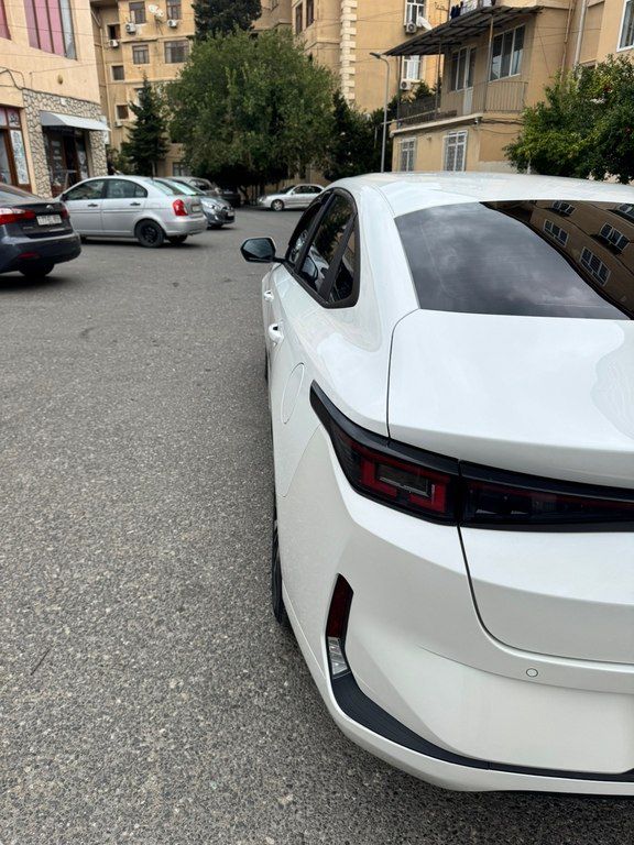 Changan Qiyuan A05, 1.5 L, 18.99 kWh, 2025 il, 33 000 km — Avtomobillər, Bakı (3)