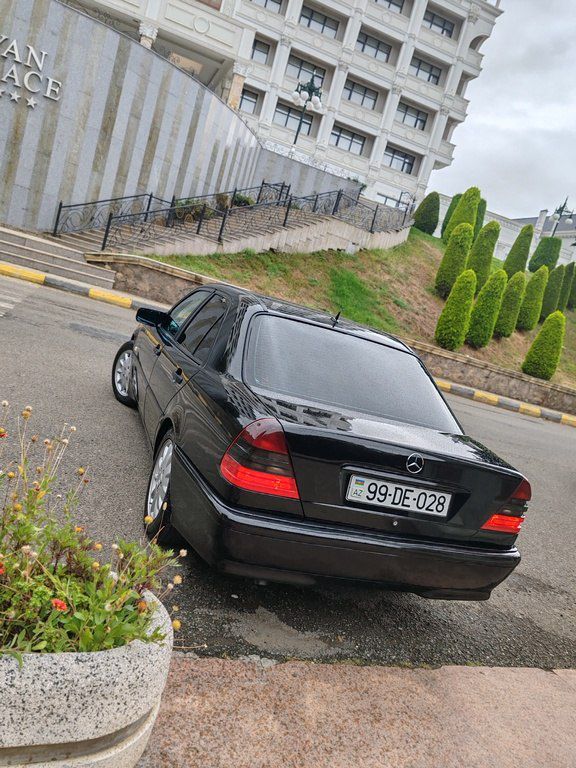 Mercedes C 180, 1.8 L, 2000 il, 303 000 km 99-DE-028 — Avtomobillər, Tovuz (11)