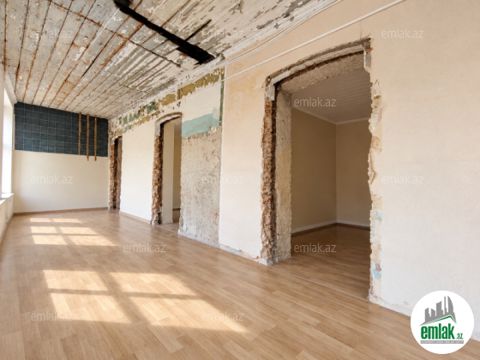 İcarəyə verilir 3 otaqlı 100 m² obyekt Fəvvarələr meydanı