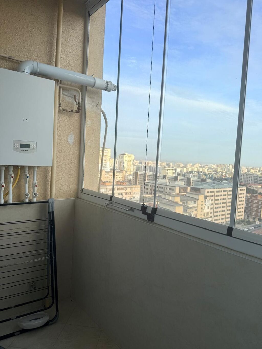 Bakı, 8-ci mikrorayon, 2 otaqlı, Köhnə tikili, m. Azadlıq Prospekti, 65 kv. m — Mənzil, Bakı (10)