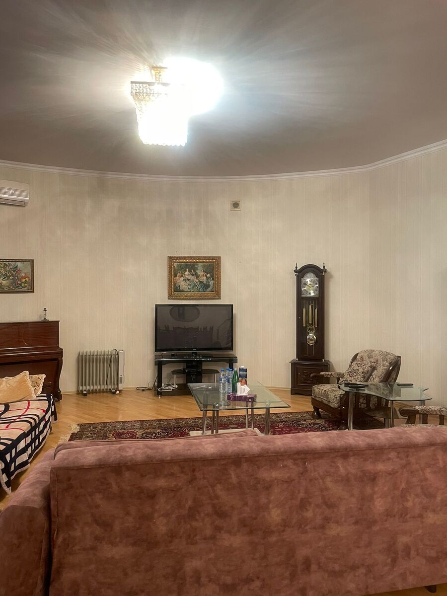 Satılır 6 otaqlı həyət evi/bağ evi 202 m² — Ev, villa, Bakı (5)