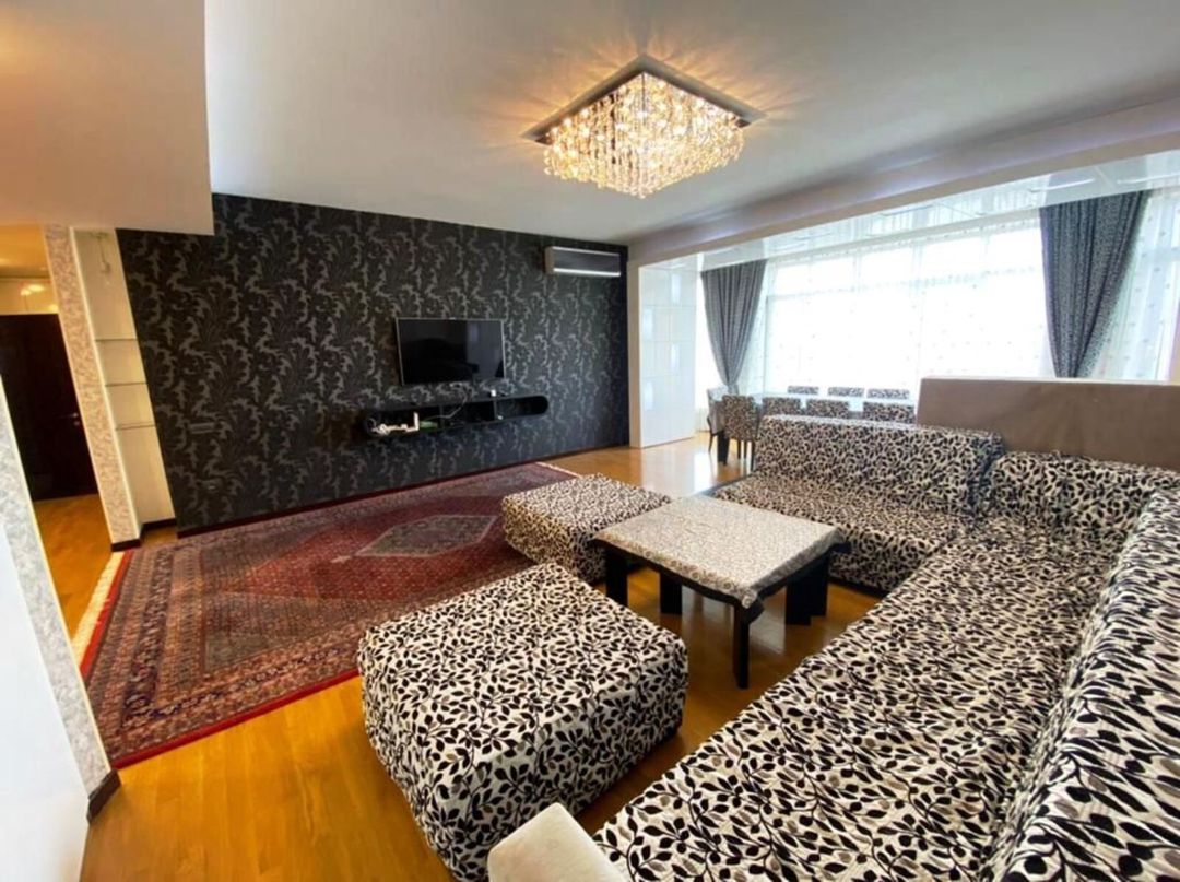 İcarəyə verilir 4 otaqlı yeni tikili 180 m² — Mənzil, Bakı