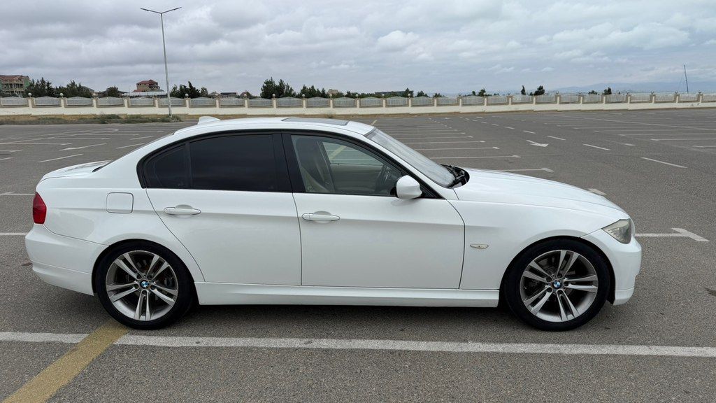 BMW 330, 3.0 L, 2011 il, 306 000 km 10-QR-357 — Avtomobillər, Bakı (2)