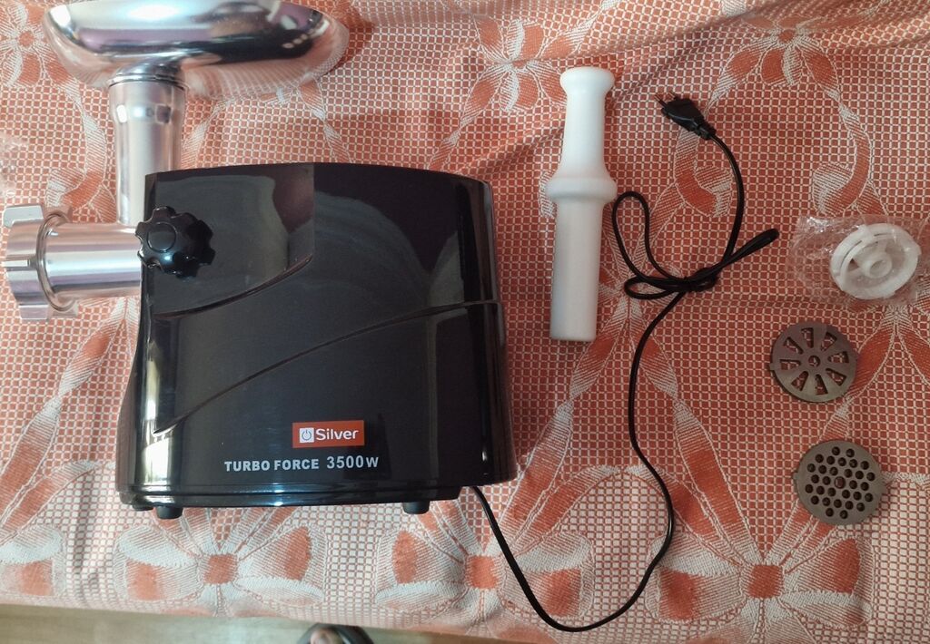 Silver Turbo Force 3500W ətçəkən - Güc: 3500W (Turbo Force) - Model — Ət xırdalayıcılar və qurğular, Bakı (4)