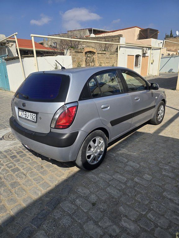 Kia Rio, 1.4 L, 2009 il, 98 000 km — Avtomobillər, Bakı (7)